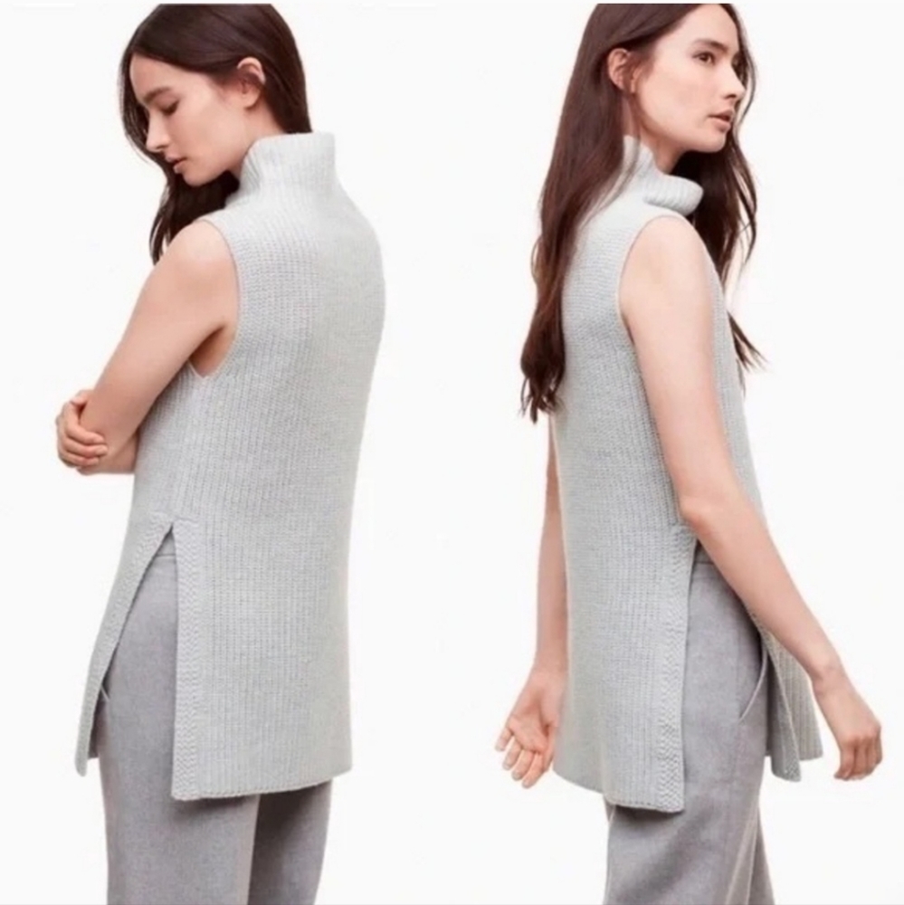 Aritzia Sleeveless Turtleneck Knit Sweater Vest in Light Gray